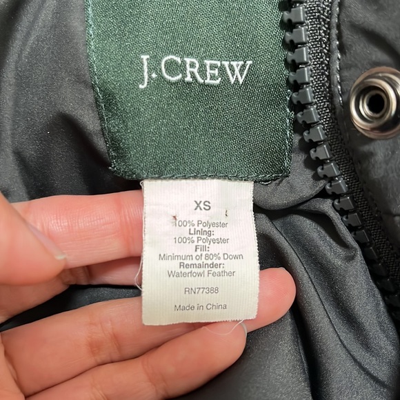 Preloved J Crew Puffer Vest - Picture 10 of 10